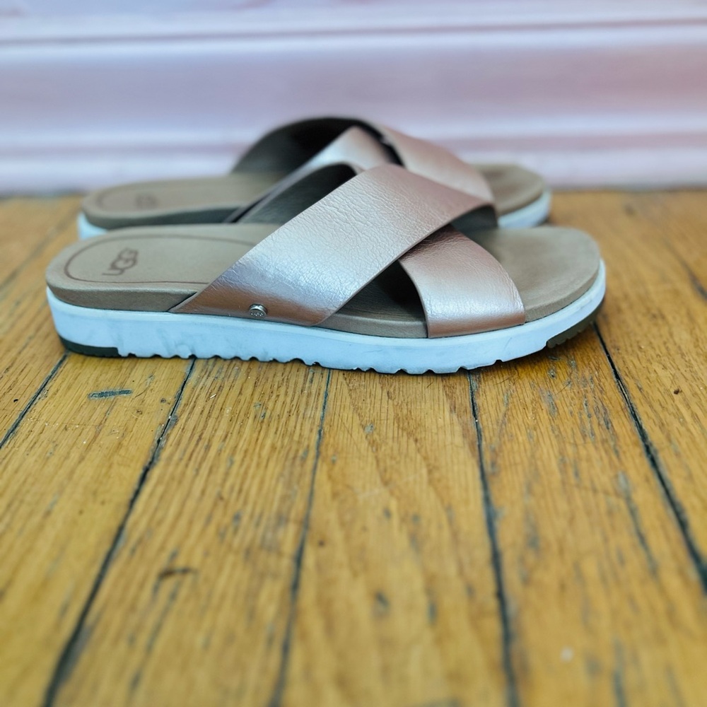 Women's UGG Kari Metallic Slide Sandals Size 7